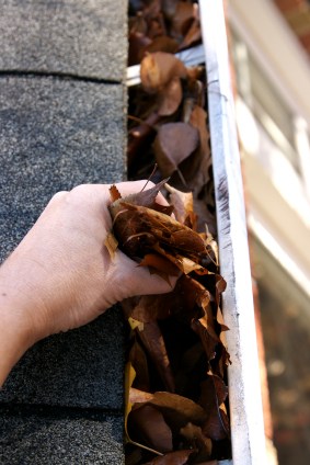 Rain gutter service in Simi Valley, CA by Handyman Services